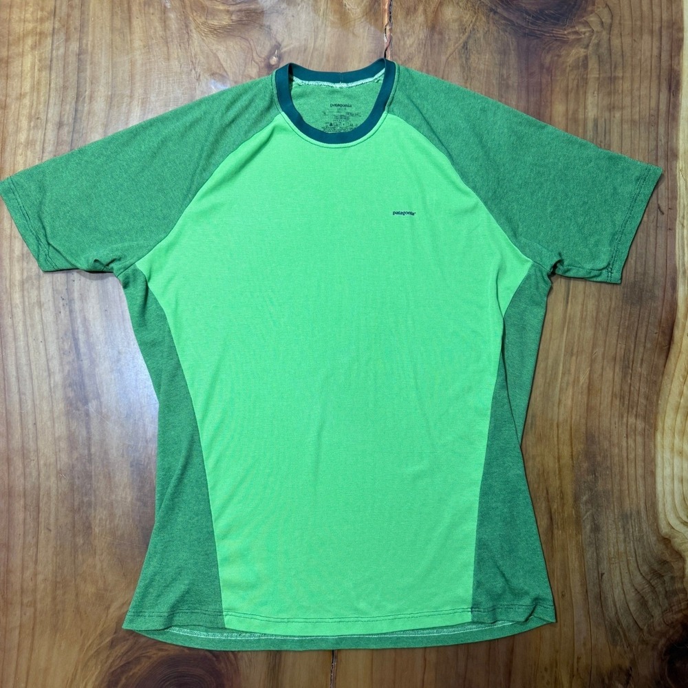 Patagonia Crewneck T-shirt XL Capilene Men's Lightweight Base Layer S/S OO8
